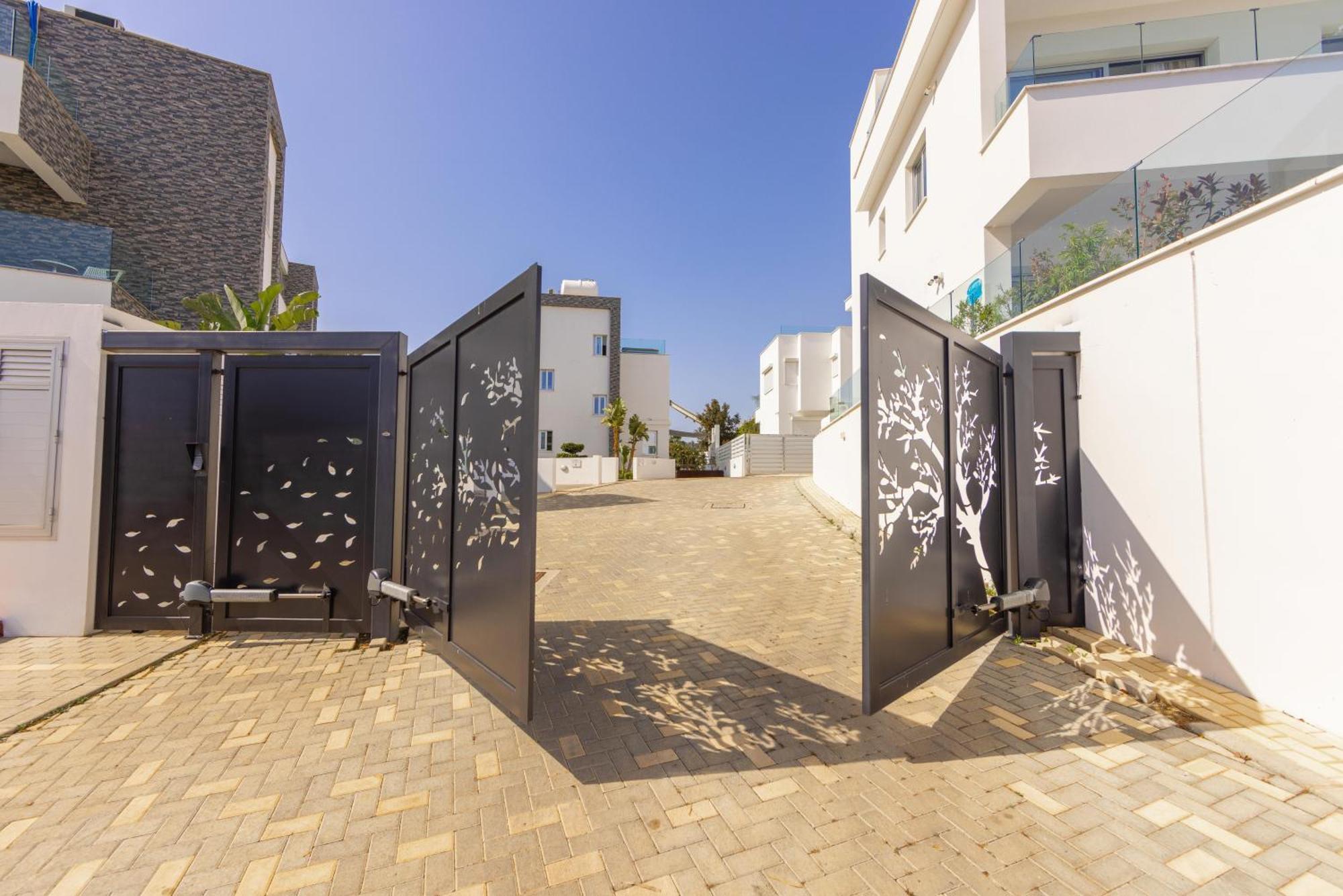 Fig Tree Bay Residences 5 프로타라스 외부 사진